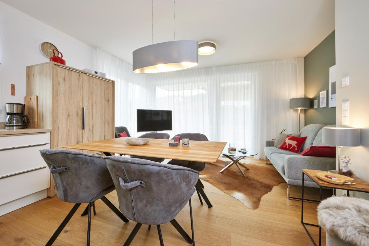 Bergzeit Apartment การ์มิช-พาร์เทนเคียร์เชน ภายนอก รูปภาพ