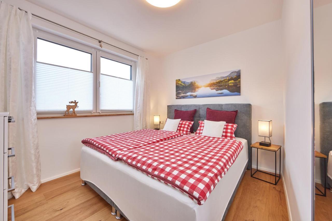 Bergzeit Apartment การ์มิช-พาร์เทนเคียร์เชน ภายนอก รูปภาพ