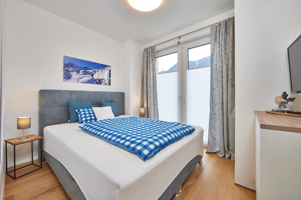 Bergzeit Apartment การ์มิช-พาร์เทนเคียร์เชน ภายนอก รูปภาพ